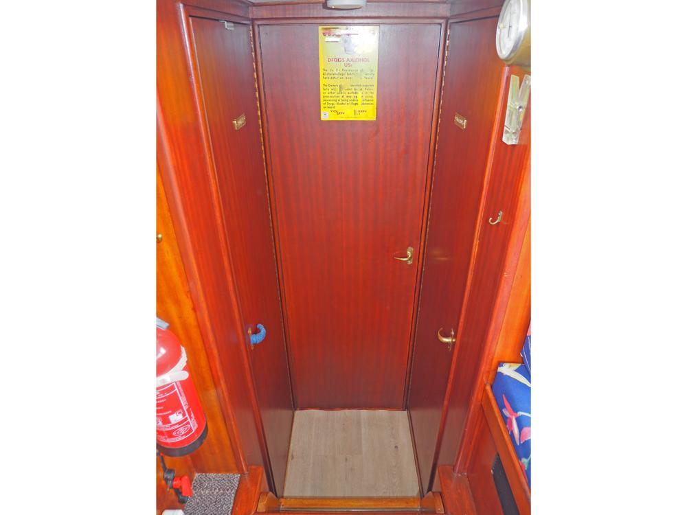 Fore ship, Accommodation